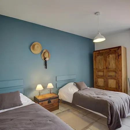 Holiday home Avec Jacuzzi, Sauna, Wi-fi Et Jardin Privatif - Fr-1-496-52 *