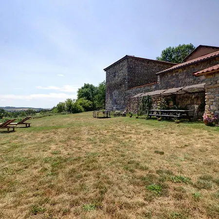 Avec Jacuzzi, Sauna, Wi-fi Et Jardin Privatif - Fr-1-496-52 Saint-Just-la-Pendue